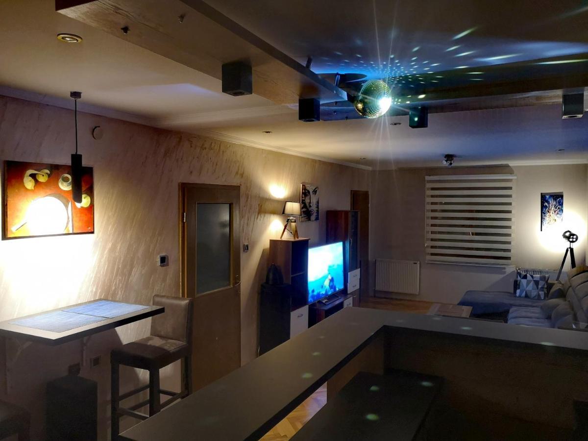 Apartman Villa Čačak エクステリア 写真